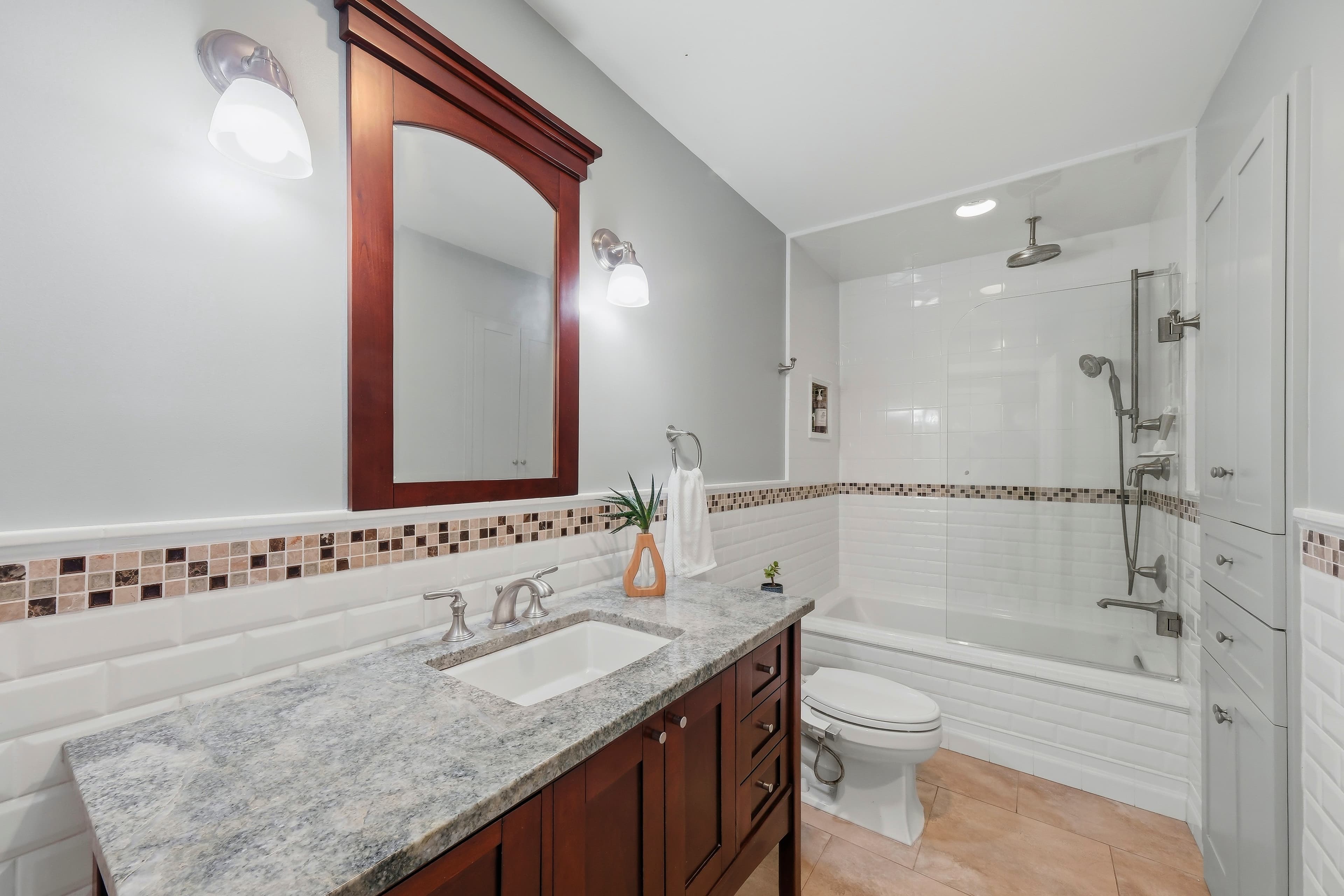 1st Floor Bathroom